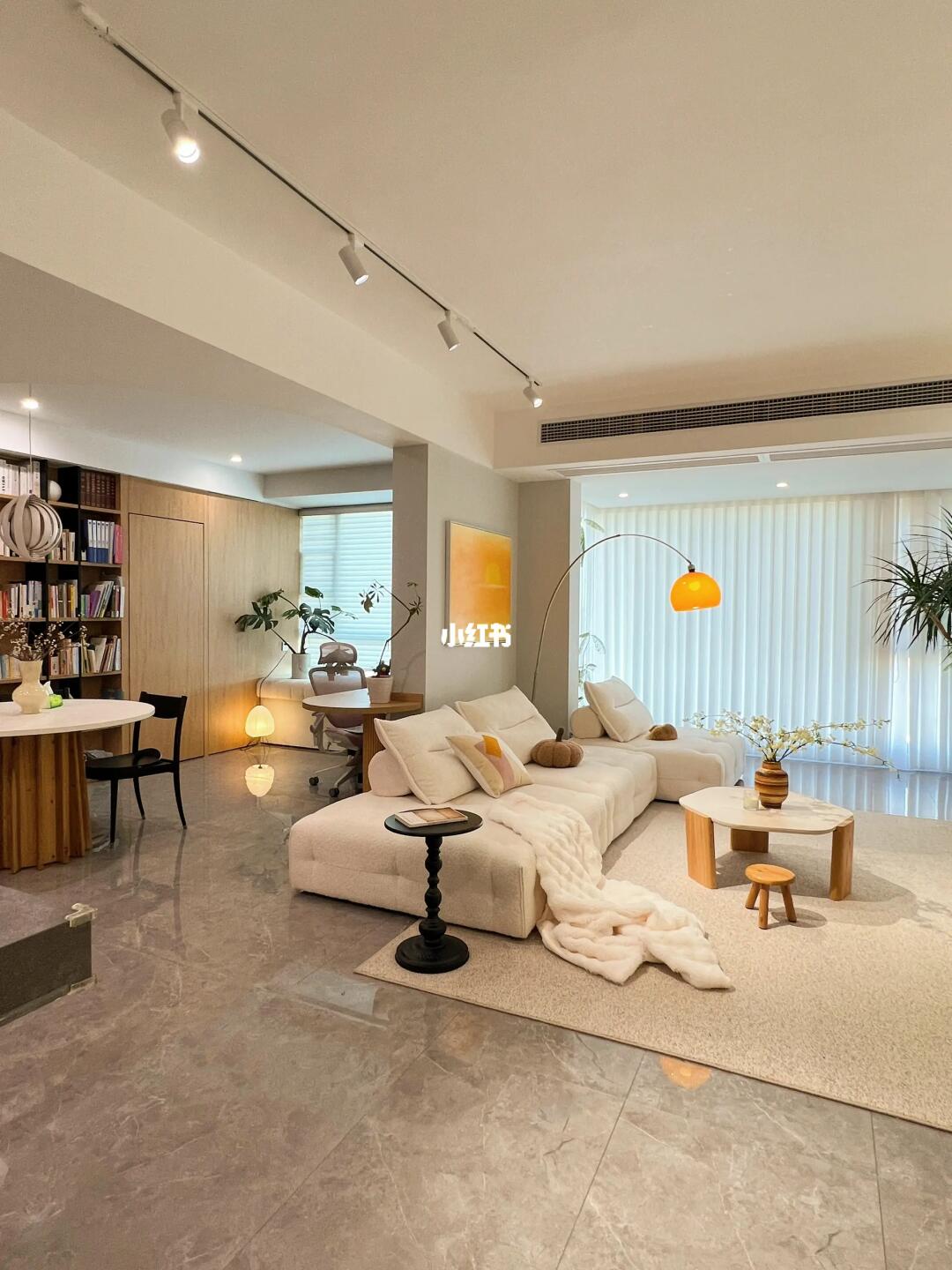 很纠结要不要把地砖换成木地板？