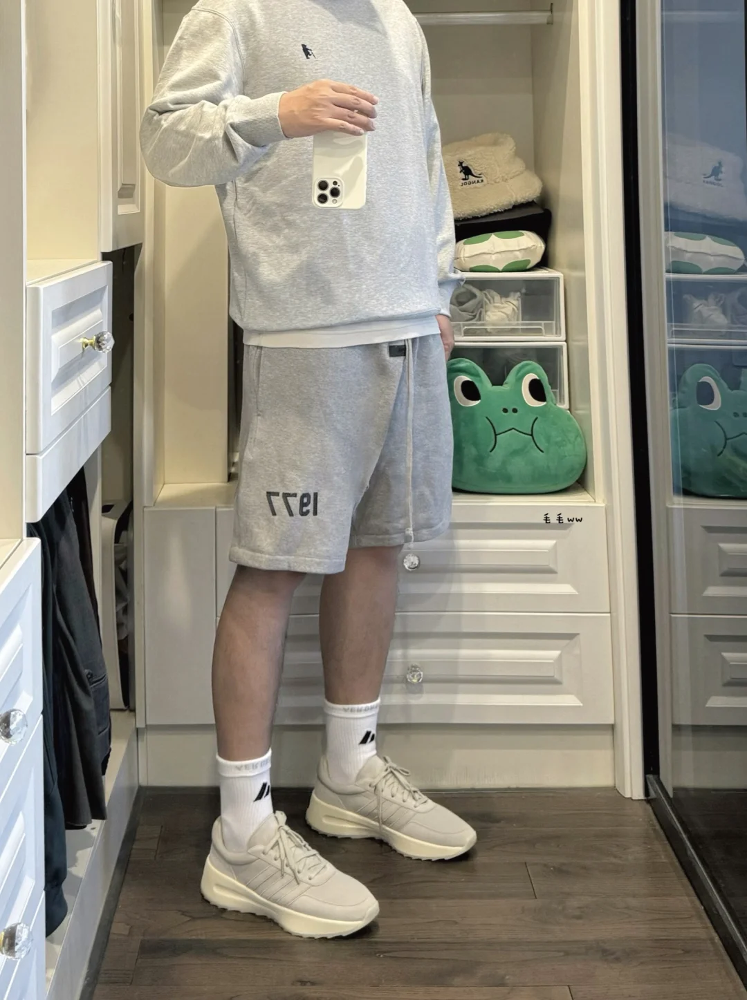 REDVibe｜灰色系穿搭