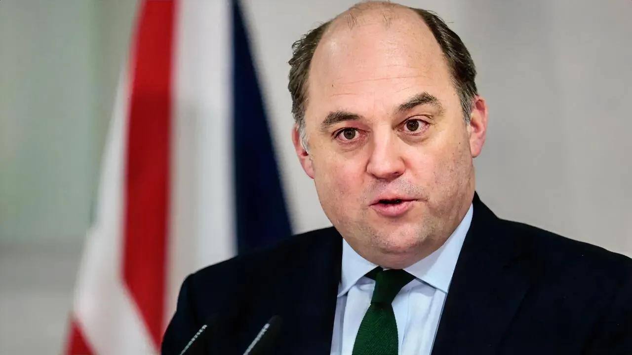 英国国防部长不相信俄罗斯会失败。

“我很乐观，相信乌克兰将保持强势地位。但我还