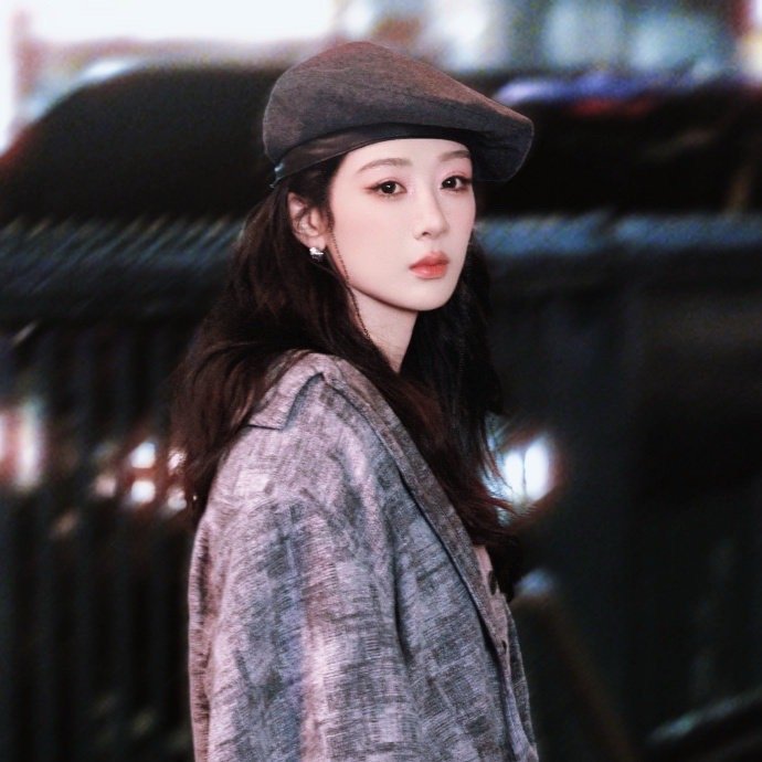 杨紫玉兰花开君再来 💜杨紫董竹君 淡辉夕颜，美颜如玉，我踏山临水，追寻你一世光