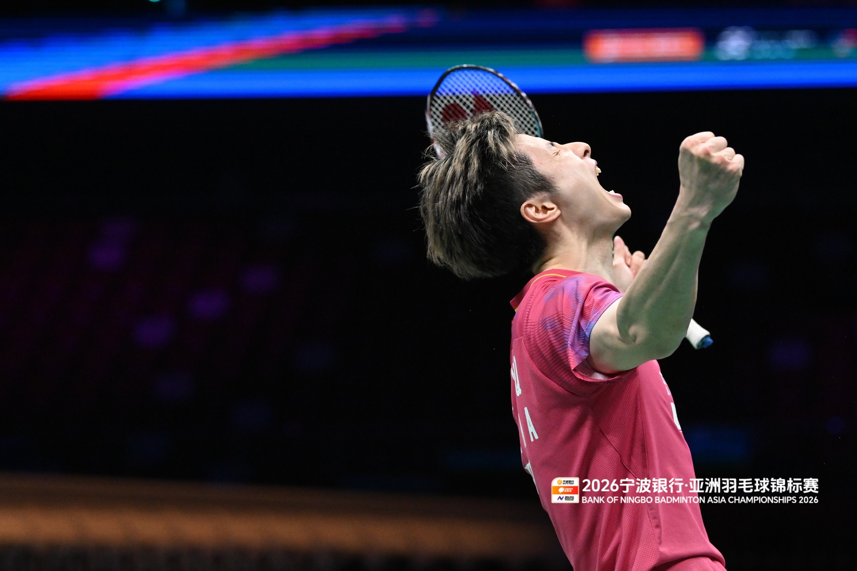 【石宇奇赛后采访：新奖项新意义，提升自信心战汤杯】Q：之前两次跟他交手打得都很胶