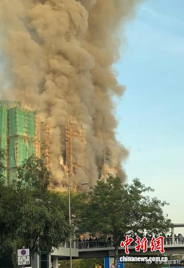 香港火灾 11月26日，位于香港大埔的宏福苑一幢住宅大楼发生火灾。 香港消防处通