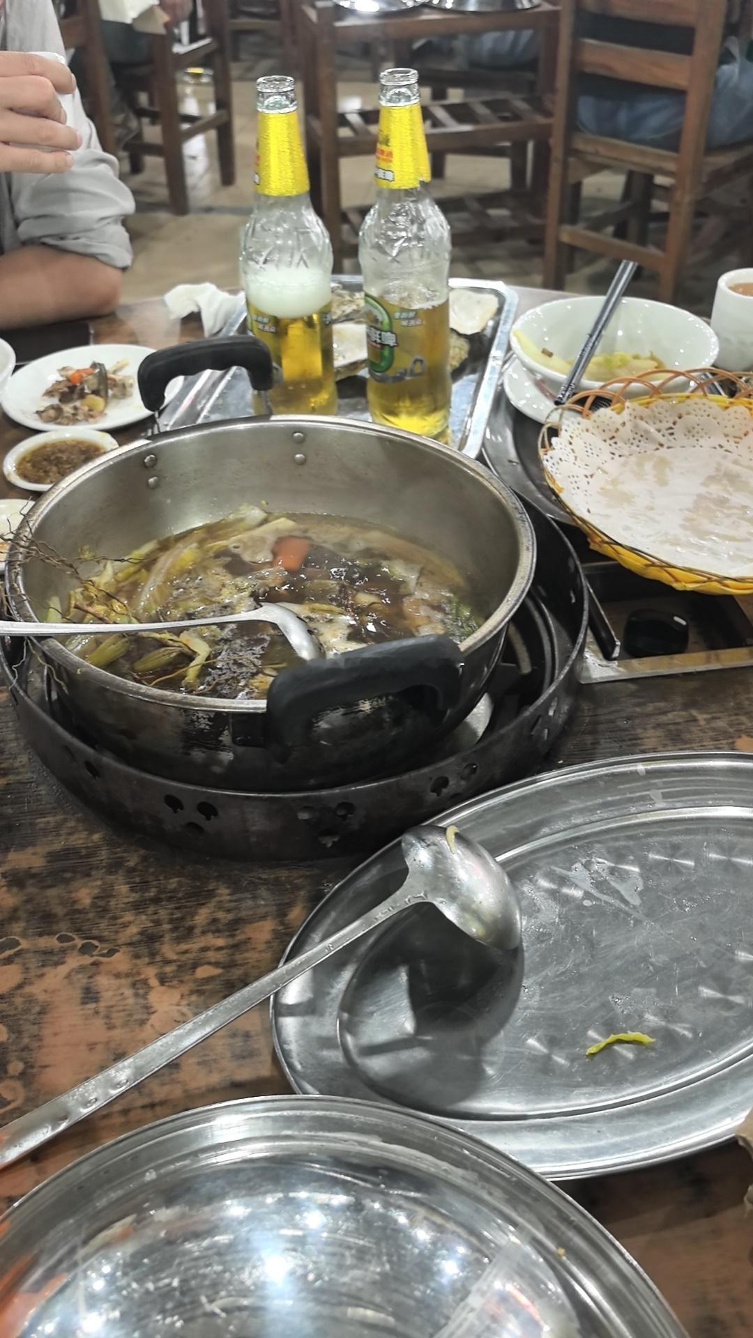 兄弟几个喝一点 ​​​