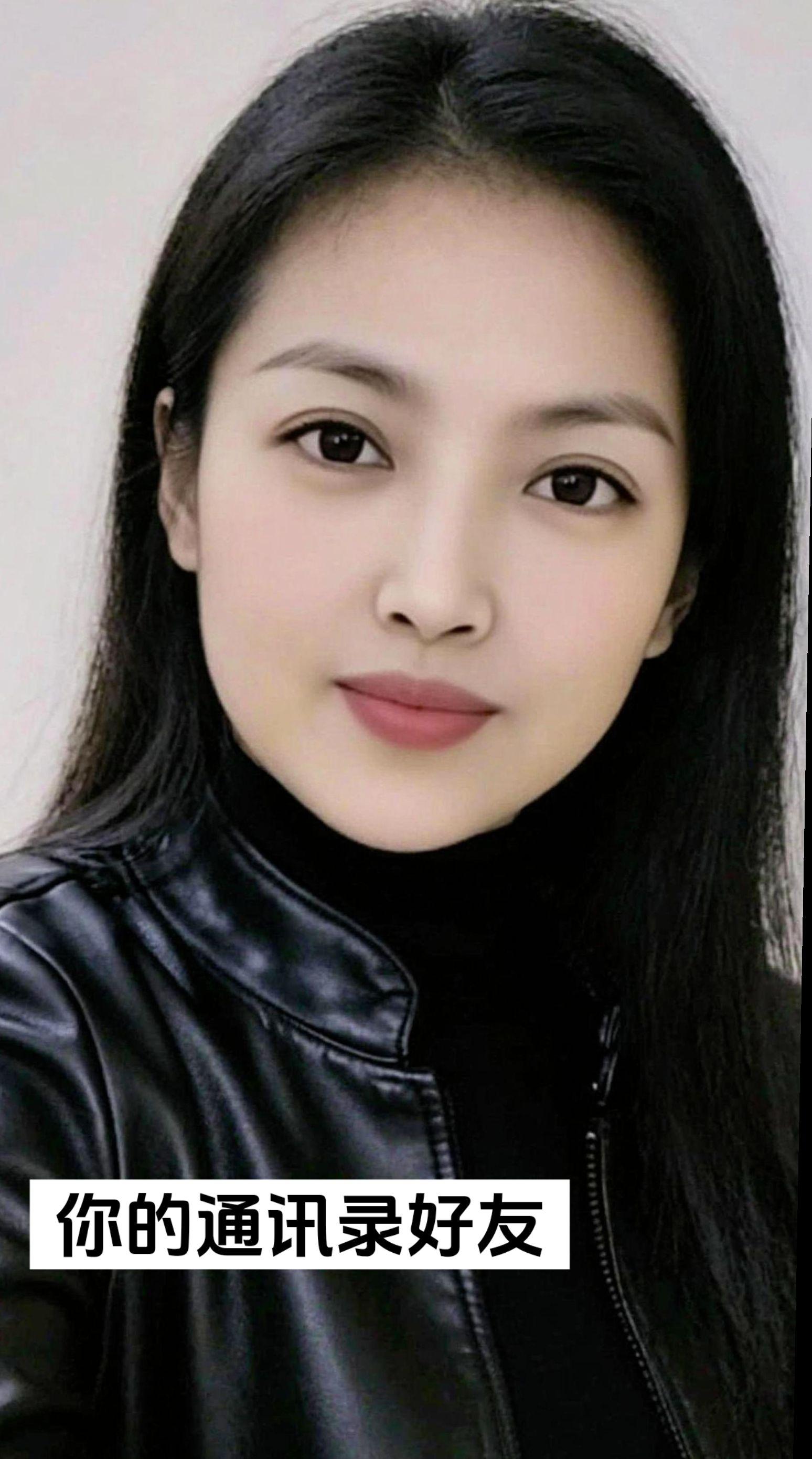 穿搭 气质穿搭 颜值 AI皮衣自拍