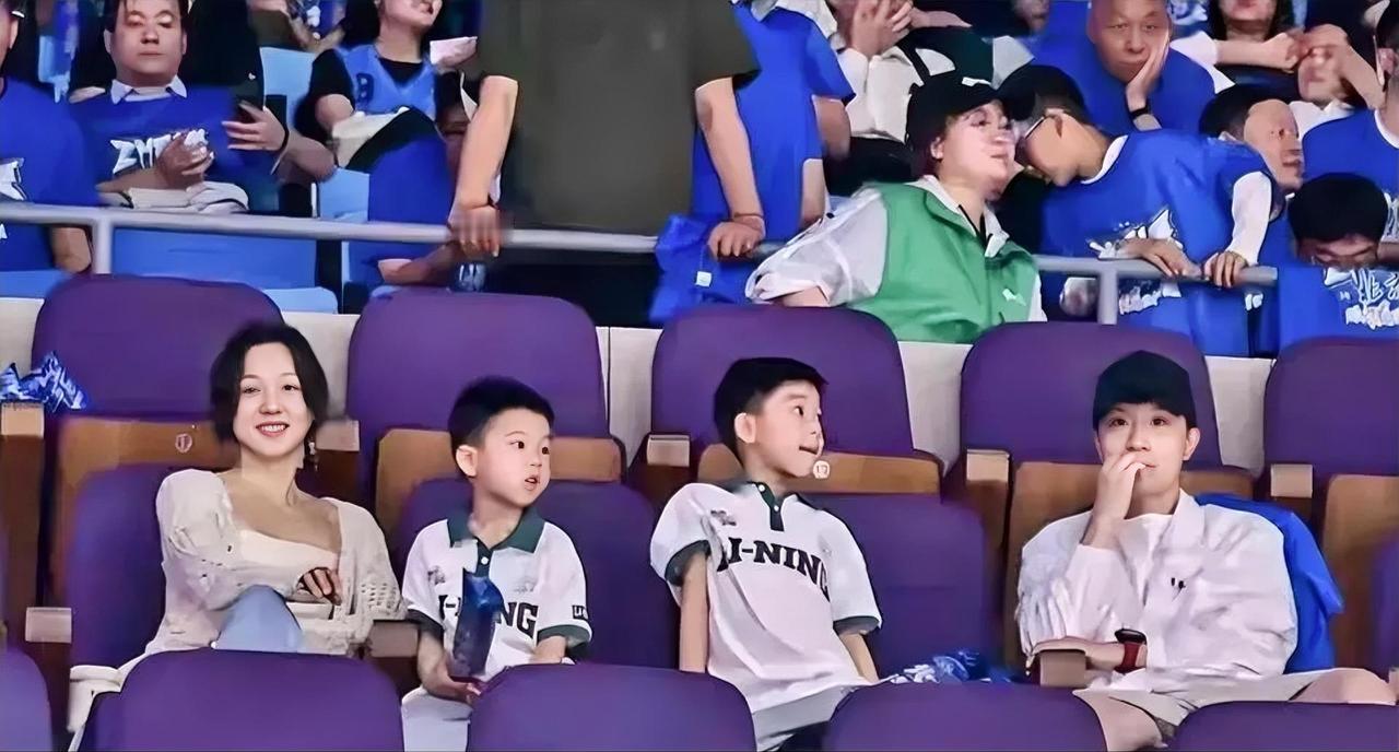 马龙两个儿子，一个叫马里奥，一个叫马东奥。第一次听，你是不是也以为是游戏梗？
真