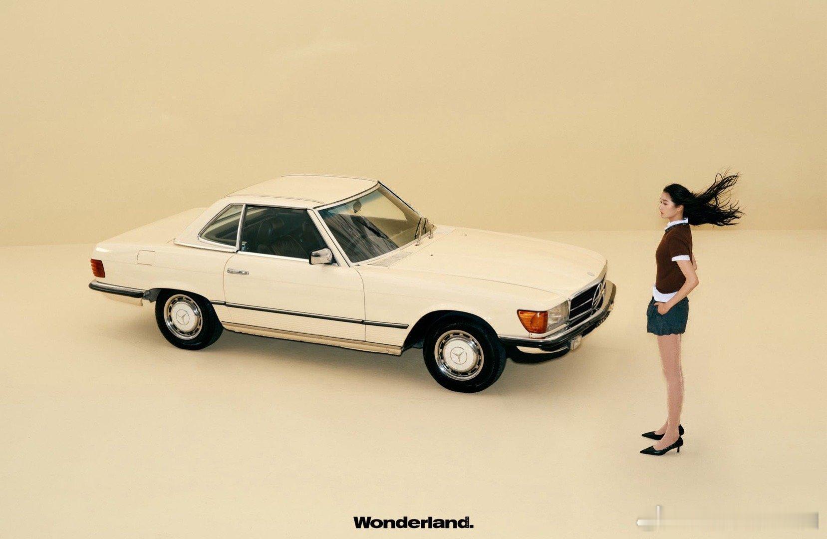 关晓彤 都市高智感 关晓彤登封即封神！《Wonderland.》十一月刊封面，双