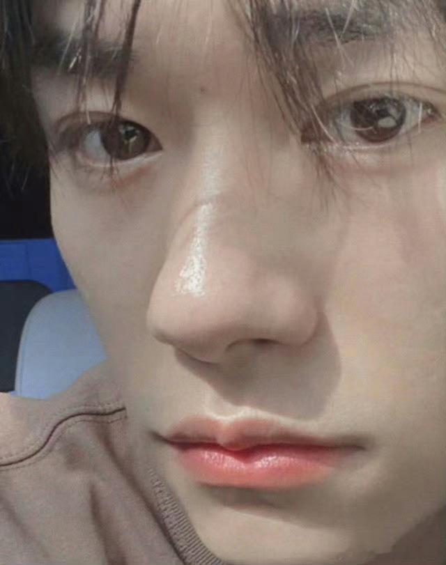 阳光信用 🌃💖 夜色已深，万籁俱寂，是时候让自己的心灵得到休憩了。晚安，愿你