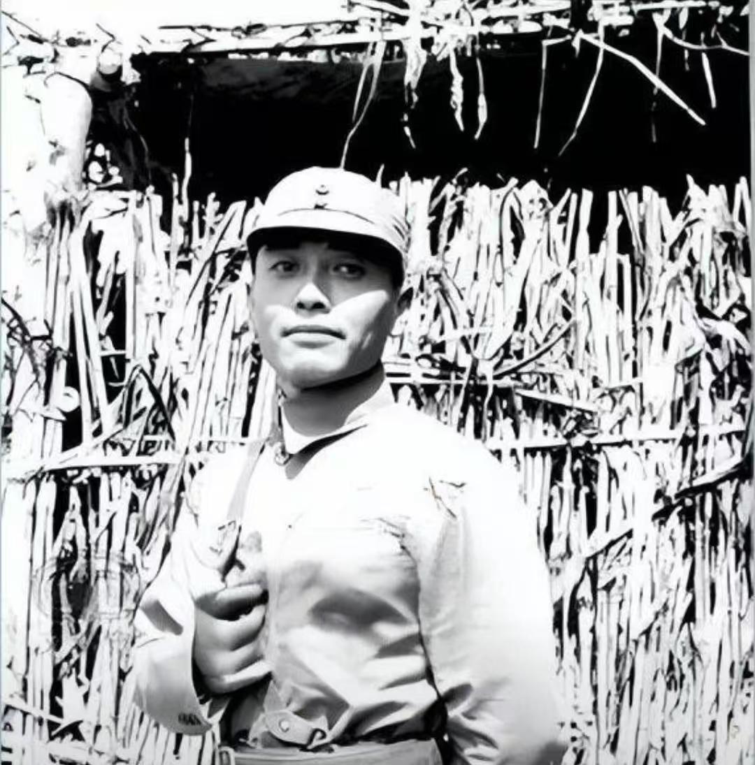 台儿庄没“打光”，北门没真丢，电话里说的其实是时间。

最近翻了几本老档案和老兵