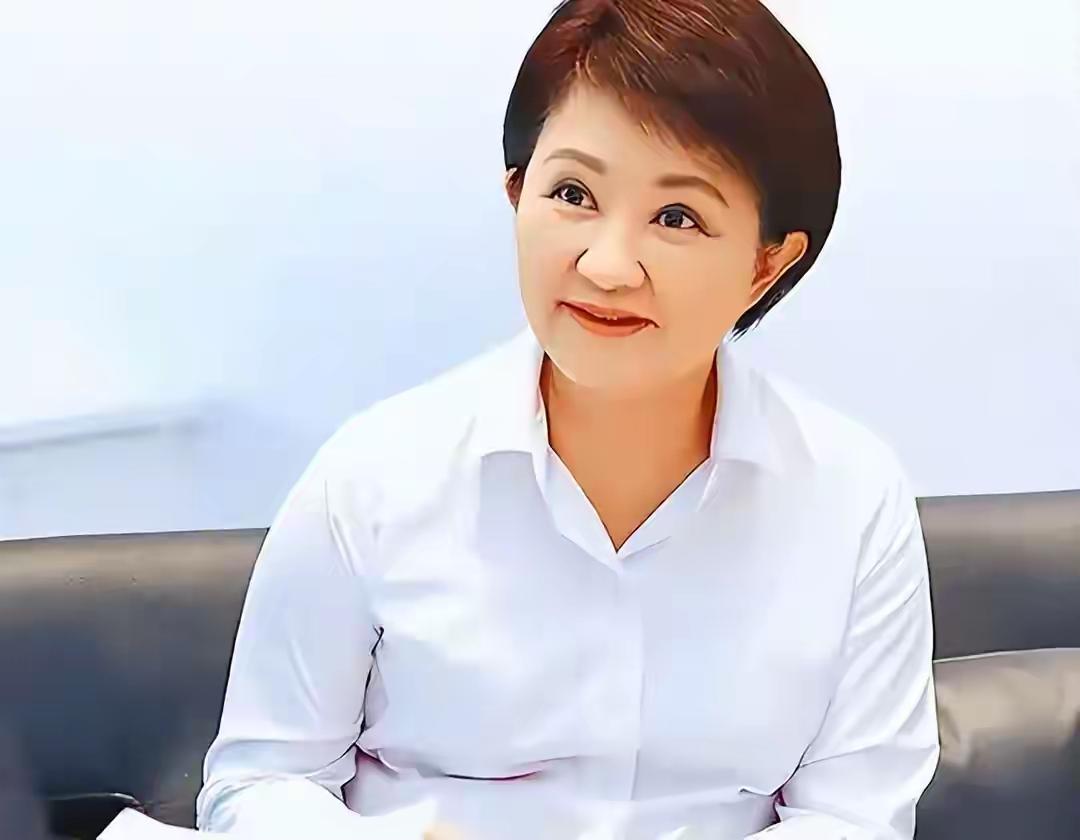 日本地震，卢秀燕捐了 10 万美元，她愿意捐多少就捐多少，这个台独分子，日本比他
