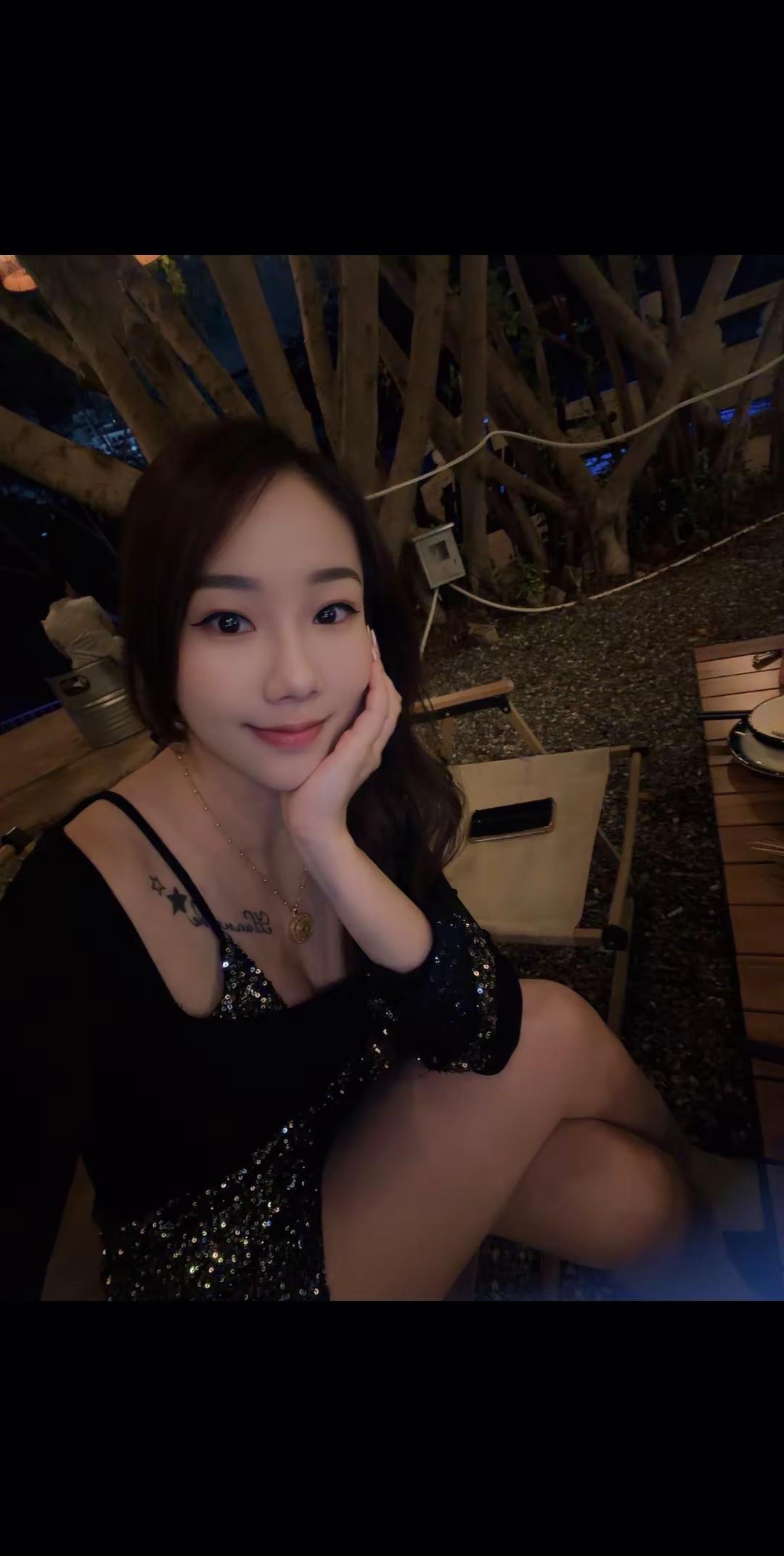 情绪反扑的时候 允许自己枯萎几天吧 然后继续好好生活…