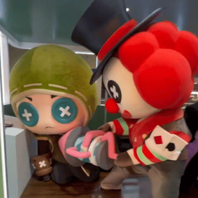 第五人格佣兵我要小卡 