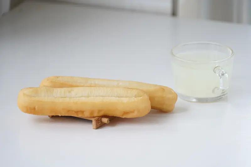 河南一患阿尔茨海默病8旬老人吃油条窒息死亡 ，4月4日，家属：希望老人得到专业照