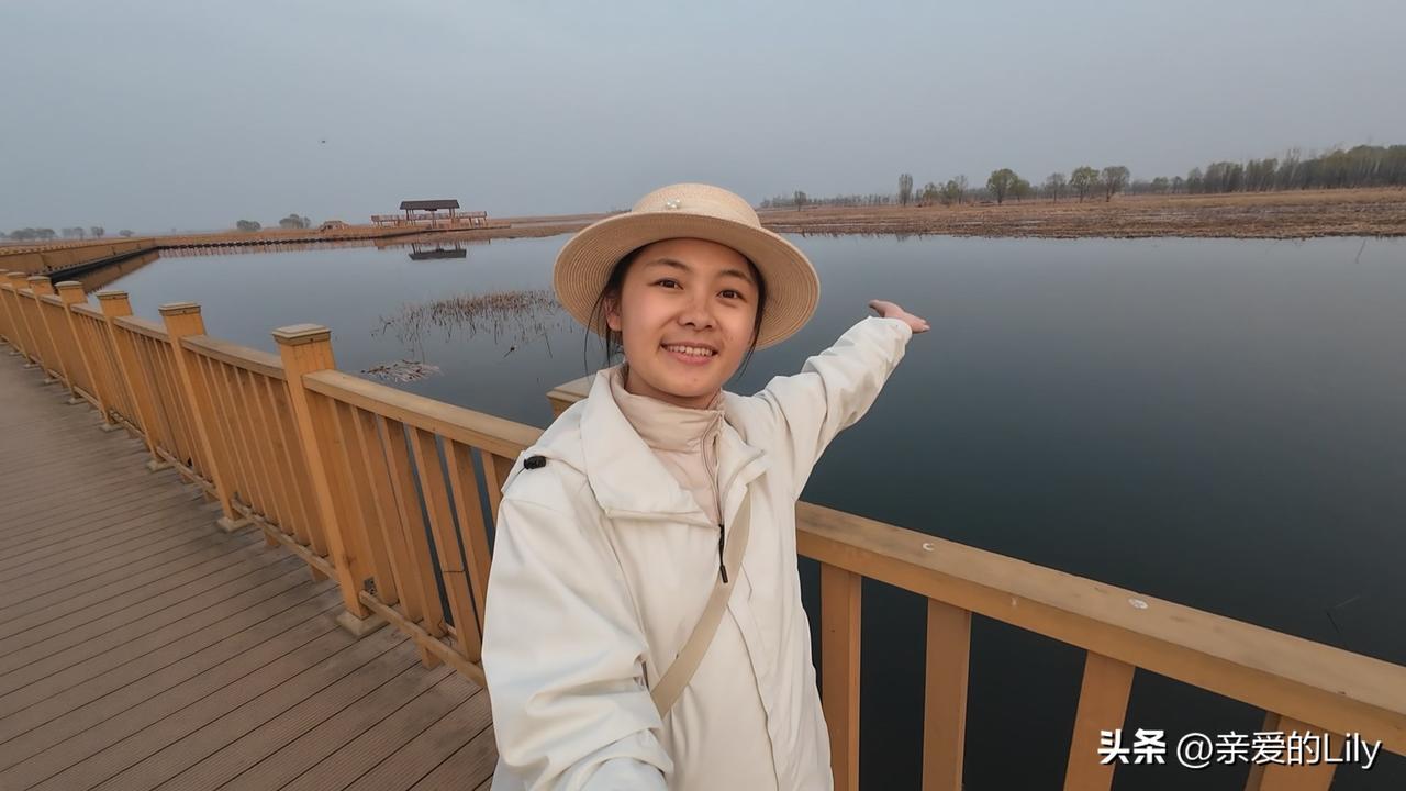开着一辆215公里续航的五菱马卡龙，一个人自驾游中国！今天从北京的大兴机场出发，