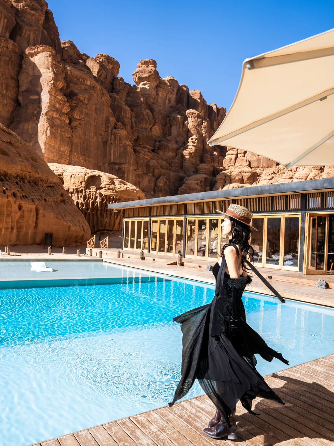 去沙特，看一场永不落幕的荒漠电影🎬