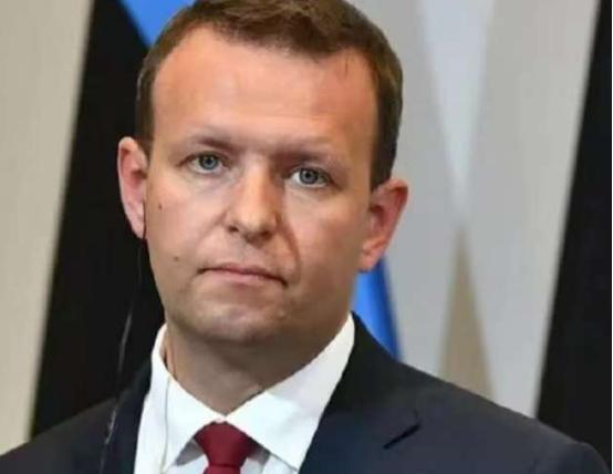 就问中国怕不怕？强大的爱沙尼亚向中国发出最后通牒，让中国必须在爱沙尼亚和俄罗斯之