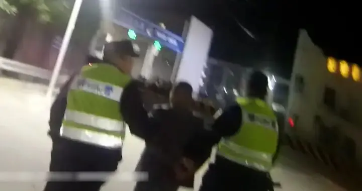 北京一科技公司女老板求“大师”改运，被骗3万多！李某（男，59岁）落网