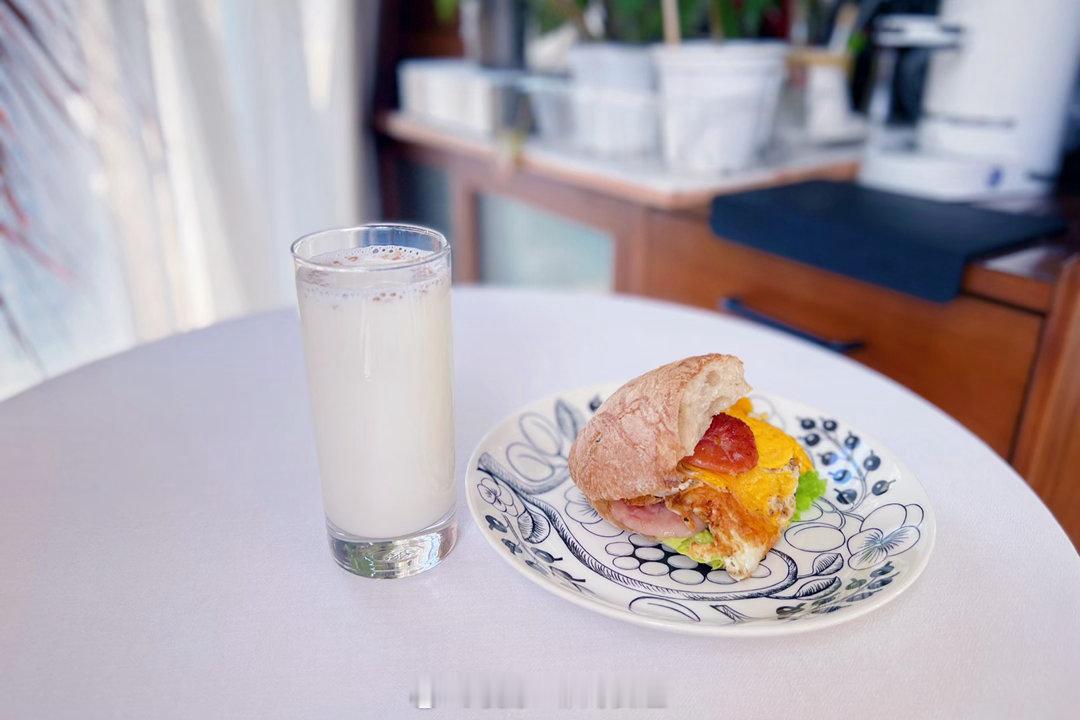 早餐天天晒早餐周1好♥️今日份早餐🥣新周美好💗白露 2026第一杯桂花牛奶?