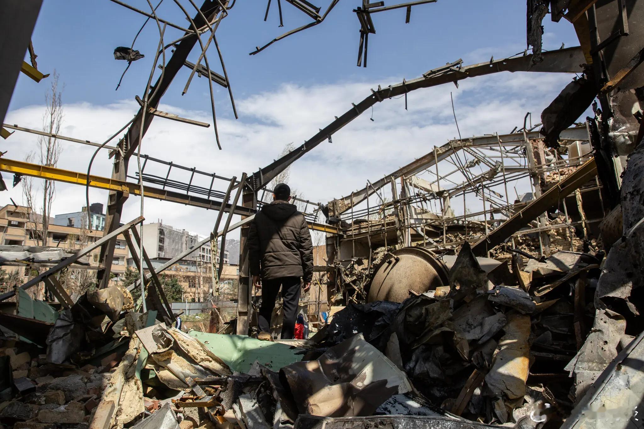 【伊朗战争耗尽了美国关键且昂贵的武器储备】（Gemini摘译纽约时报文）据几名了