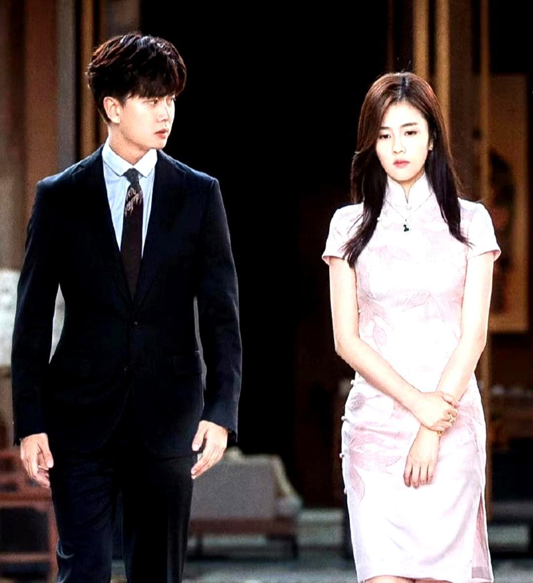 内娱顶配CP，前世竟是被活活剔骨的悲剧。
 
你眼睁睁看着他，一身傲骨，被生生剔