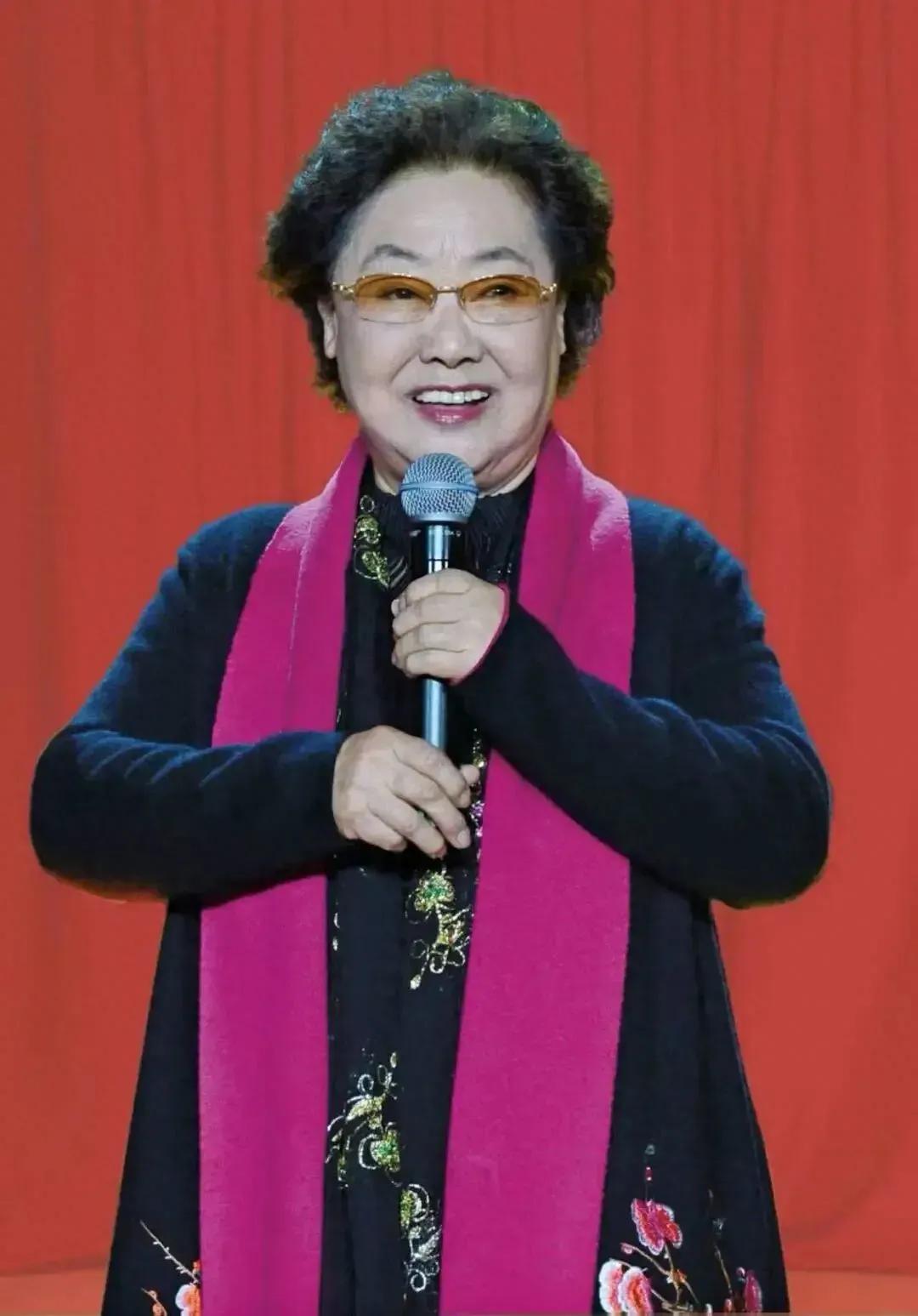 8月11日，97岁“人民艺术家”郭兰英离世。讣告是由歌剧院发出来，查了一下郭兰英