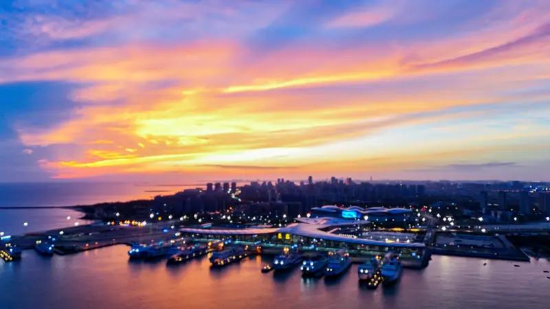 12月18日海南将全岛封关运作，全球航司都排队来这儿修飞机。在自贸港政策红利下，