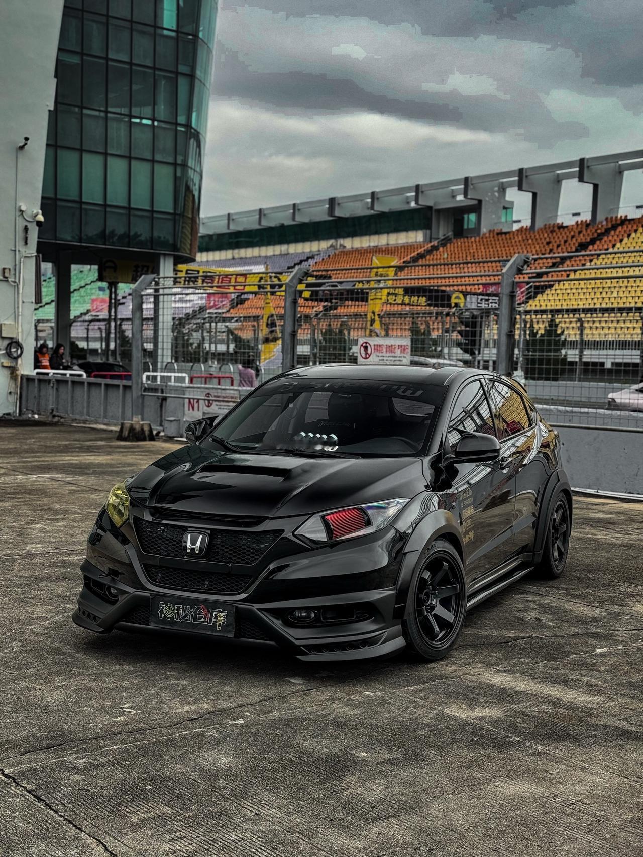 “ 没什么好焦虑的，坚持就能翻盘。 ”本田缤智 缤智改装 黑武士 改装车