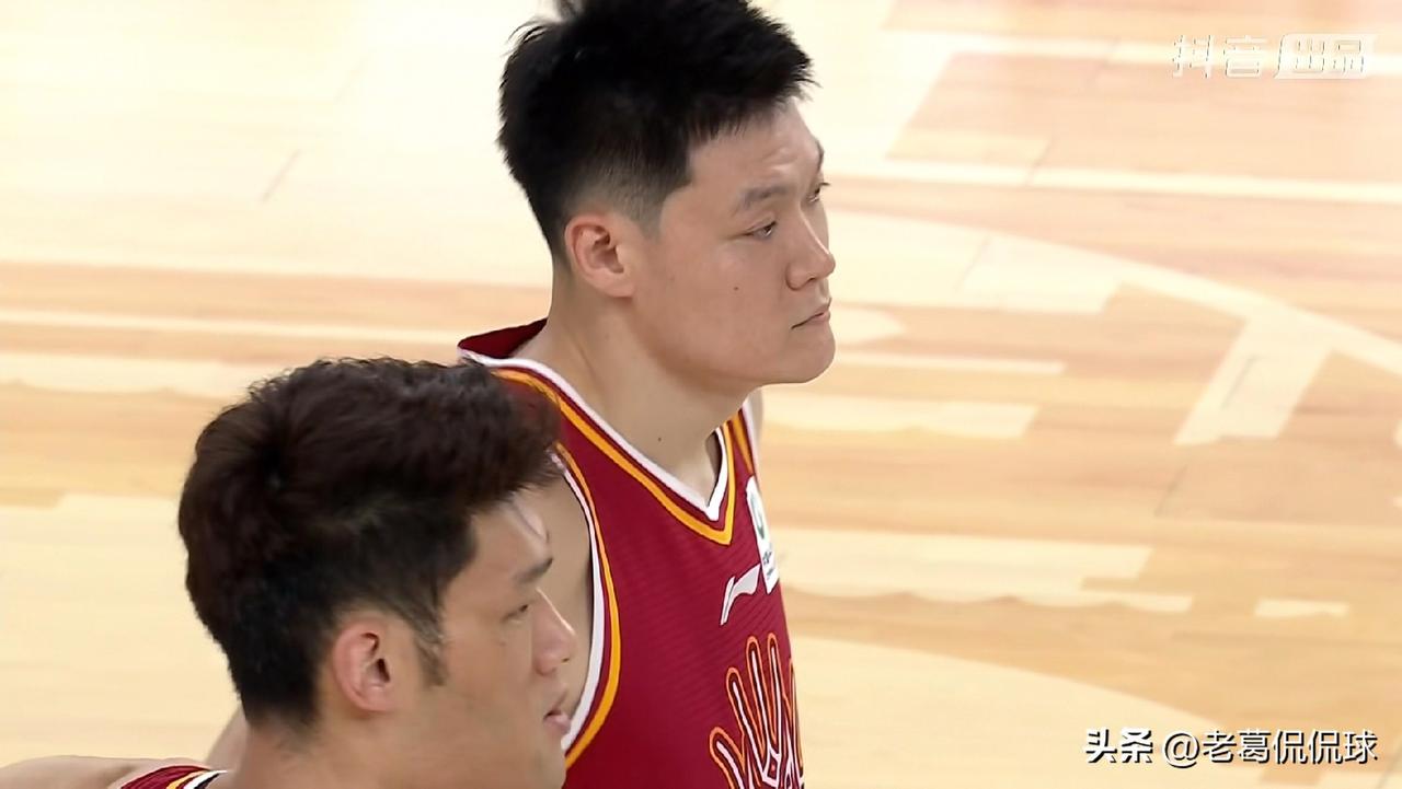 山西汾酒球星张宁的失误和犯规真是太多了！在今天山西汾酒主场以96：100惜败于上