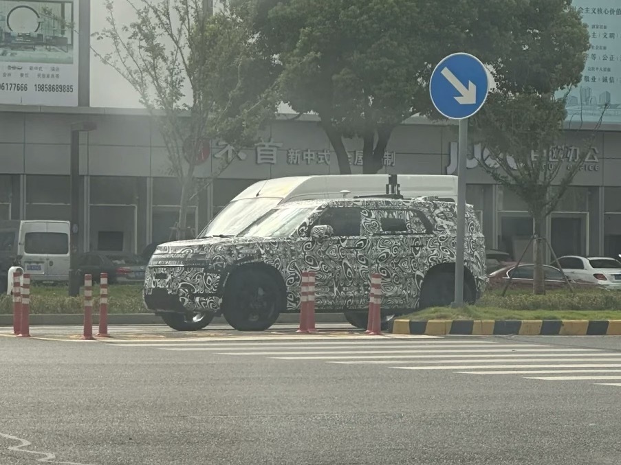 图源网感谢原作者，奇瑞捷豹路虎的Freelander品牌测试车开始路试了[吃瓜]
