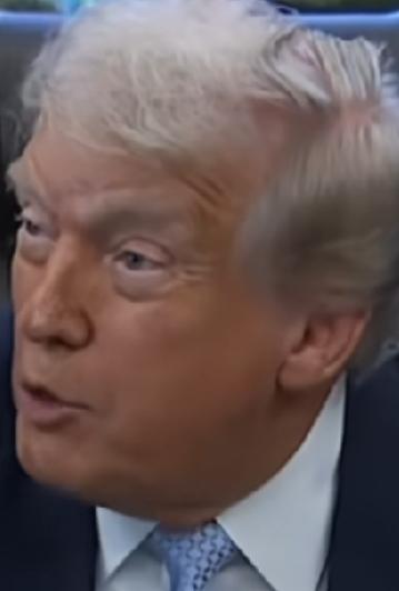 特朗普终于开始对墨西哥出手了，11月17日他说墨西哥打击贩毒不给力，不如让美国对