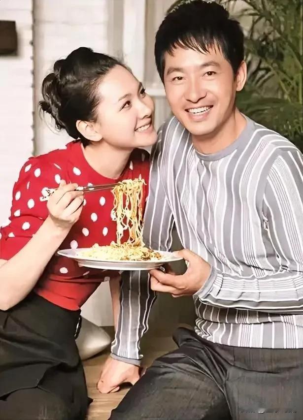 郭晓东，程莉莎两夫妻你熟悉吗？郭晓东农村出身，小时侯家里很穷，可他心中有演艺梦。