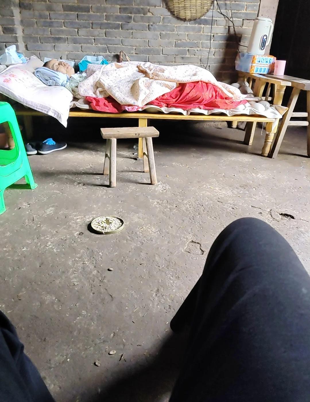 普通人真的好难，冤情什么时候才能得到曝光
苍天有眼，你来看看我们吧，睁睁眼吧，一