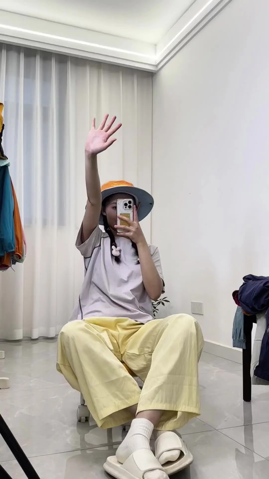 “你的新衣服是用来讨好自己的，你的人生也是”