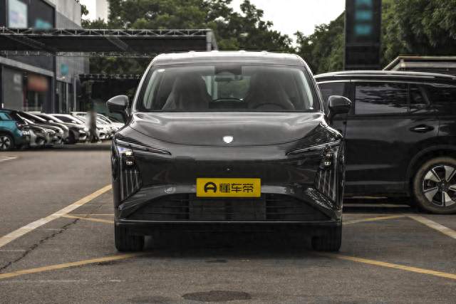 六座电车选哪个？试驾东风风行星海V6，空间大，全家出行更便捷