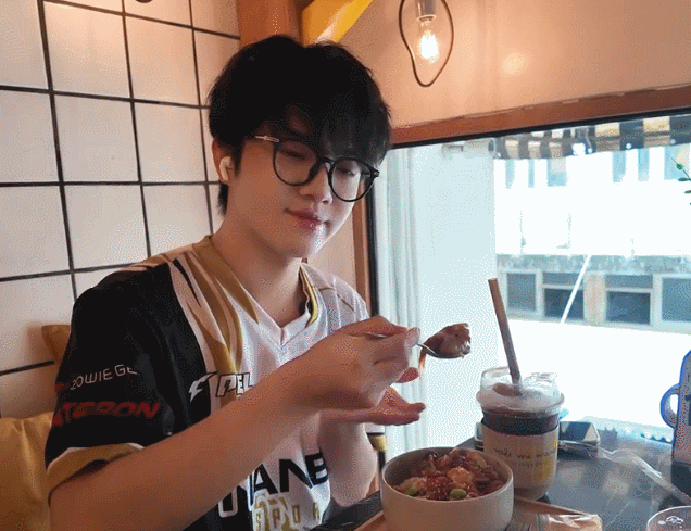 暖暖暖暖男qzz：粉丝先恰！！ 