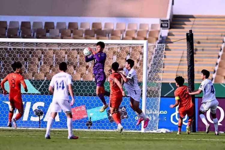 中国U23队在亚洲杯的表现，让越南媒体懵逼了。
在整个赛事中只打进一个球，仅取得