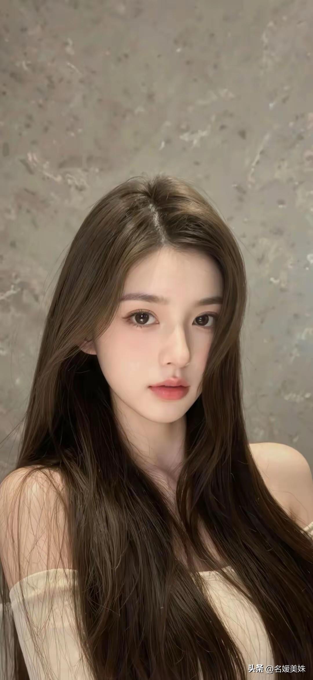 别人对你的好，不要忘的太快，那是你路上的光；
你对别人的好，不要记得太清，因为那