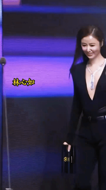 虽然女主是杨谨华，但全程注意力都在林心如身上，确实太有范儿了，往那儿一站，很女王