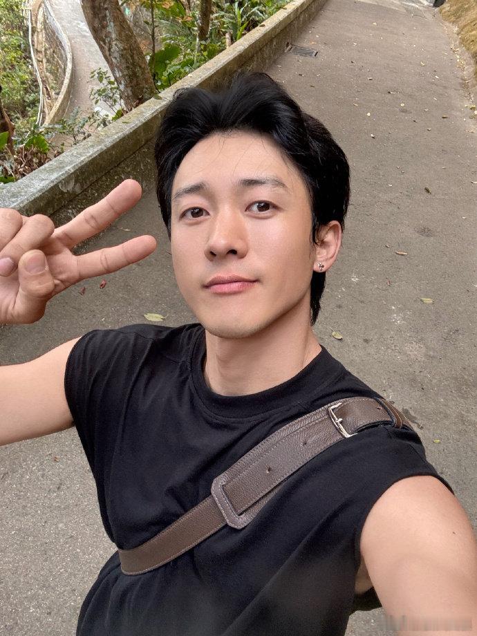 侯雯元方否认和姚晨恋情姚晨方否认和侯雯元恋情 近日，网传姚晨 侯雯元恋情，引热议