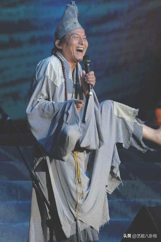游本昌女儿受访回忆：父亲走得安详，在睡梦中离去，没有经受病痛折磨。

女儿游思涵
