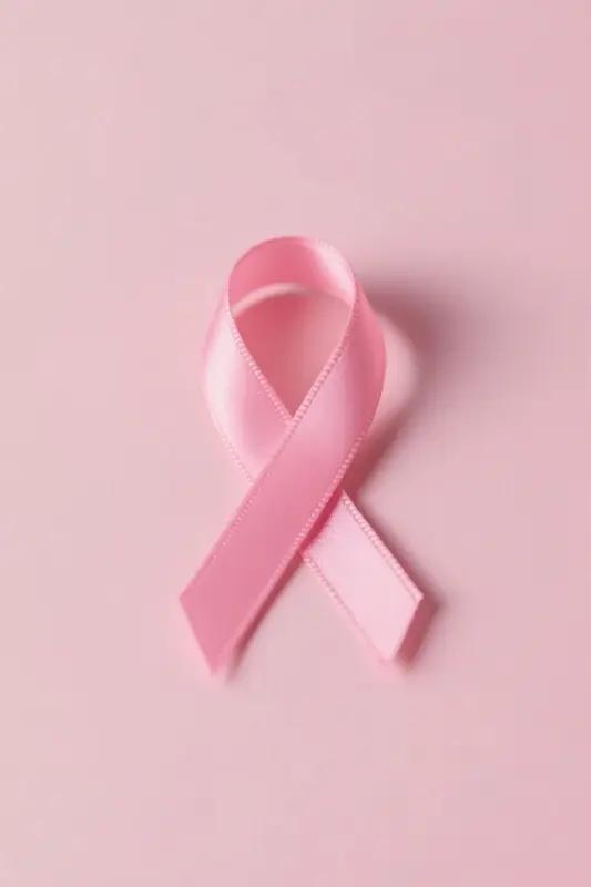 乳腺癌有存活二十年的吗? 乳腺癌有存活二十年的，而且还不少。乳腺癌是治疗效果较好