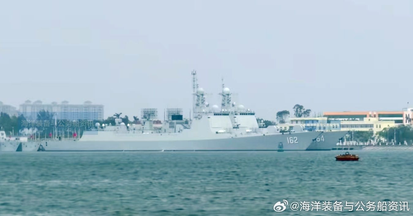 人民海军 前不久，已经归队的南部战区海军052D型导弹驱逐舰“桂林”舰（舷号16