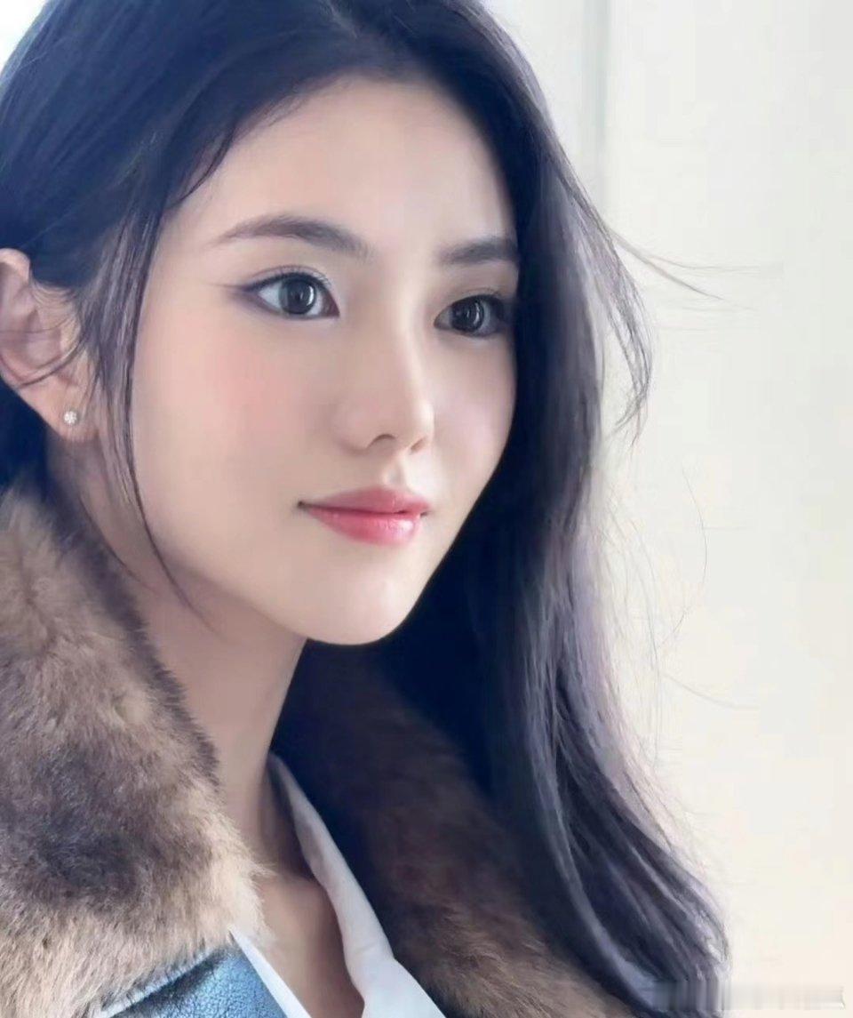 刘浩存生图长这样的五官真的是好强 ​​​