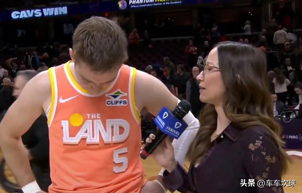 梅里尔：哈登和米切尔整场比赛都在为我们命中关键球。
米切尔用最后那个小抛投基本锁