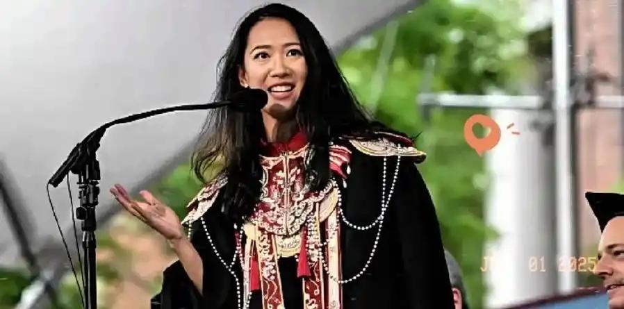 美国不要的，中国也坚决不要！美国哈佛大学毕业典礼上，中国留学生蒋雨融曾经代表毕业
