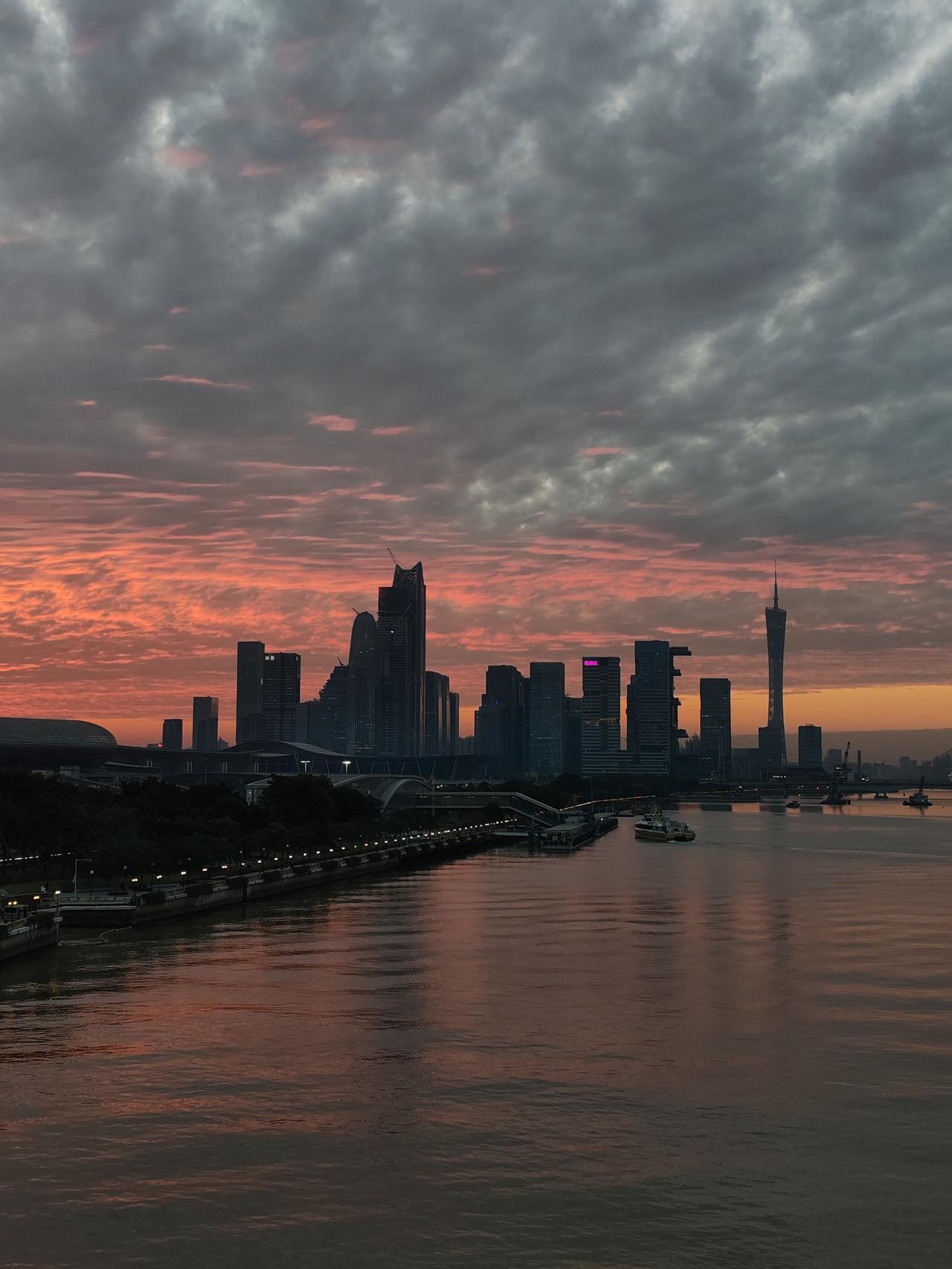 发张你手机里最美的夕阳照可以吗