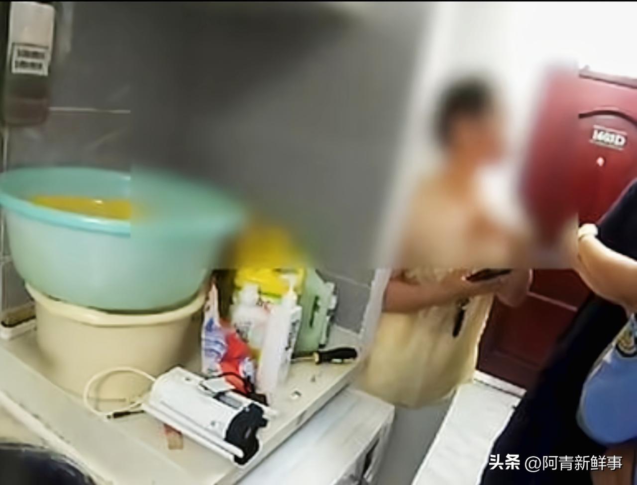 上海，一女子将家中钥匙藏门口鞋盒，邻居于某发现后先后两次入室盗窃，偷走800元现