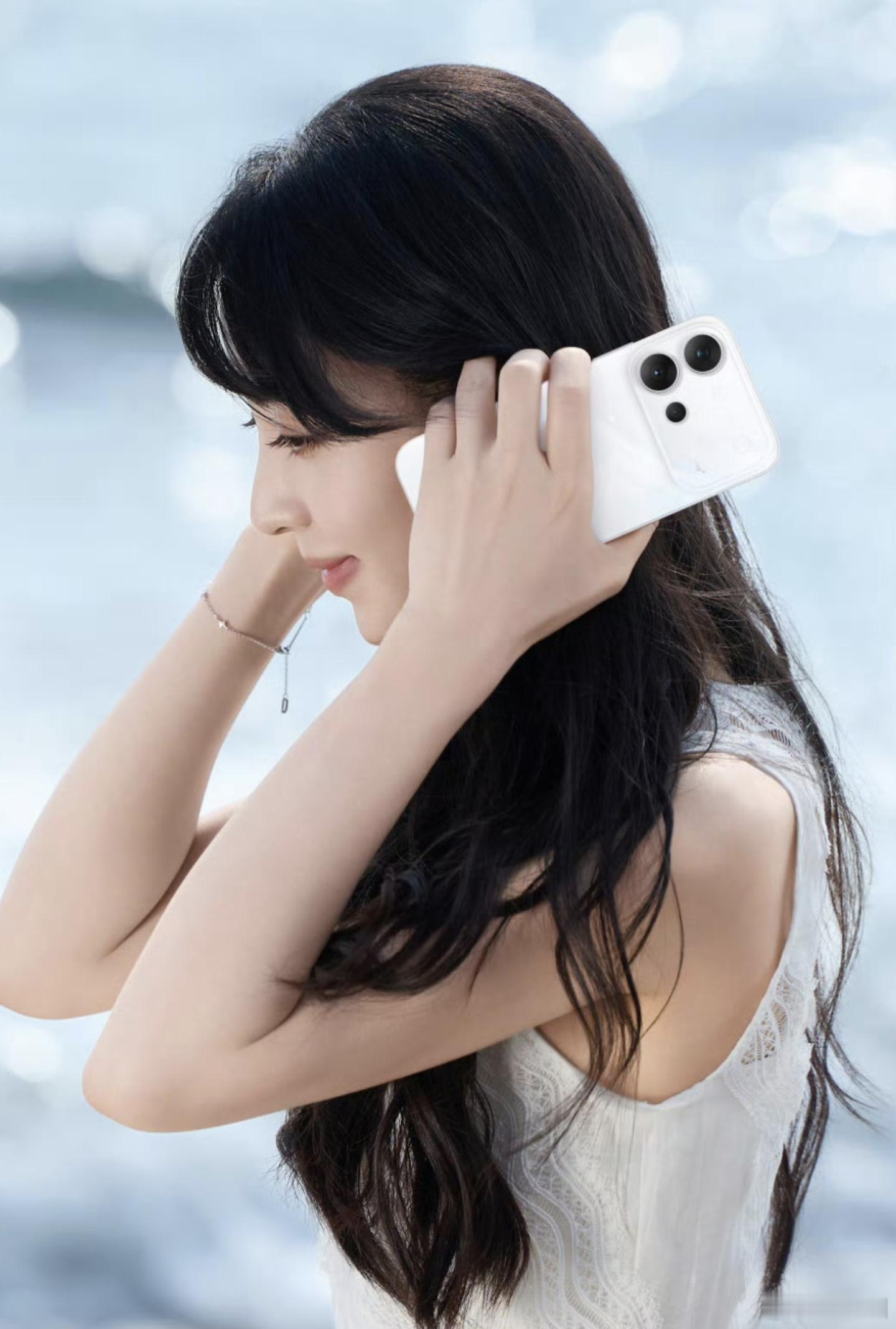vivo全新的S60系列，背部ID也是大Deco设计了，怎样？打几分？ 