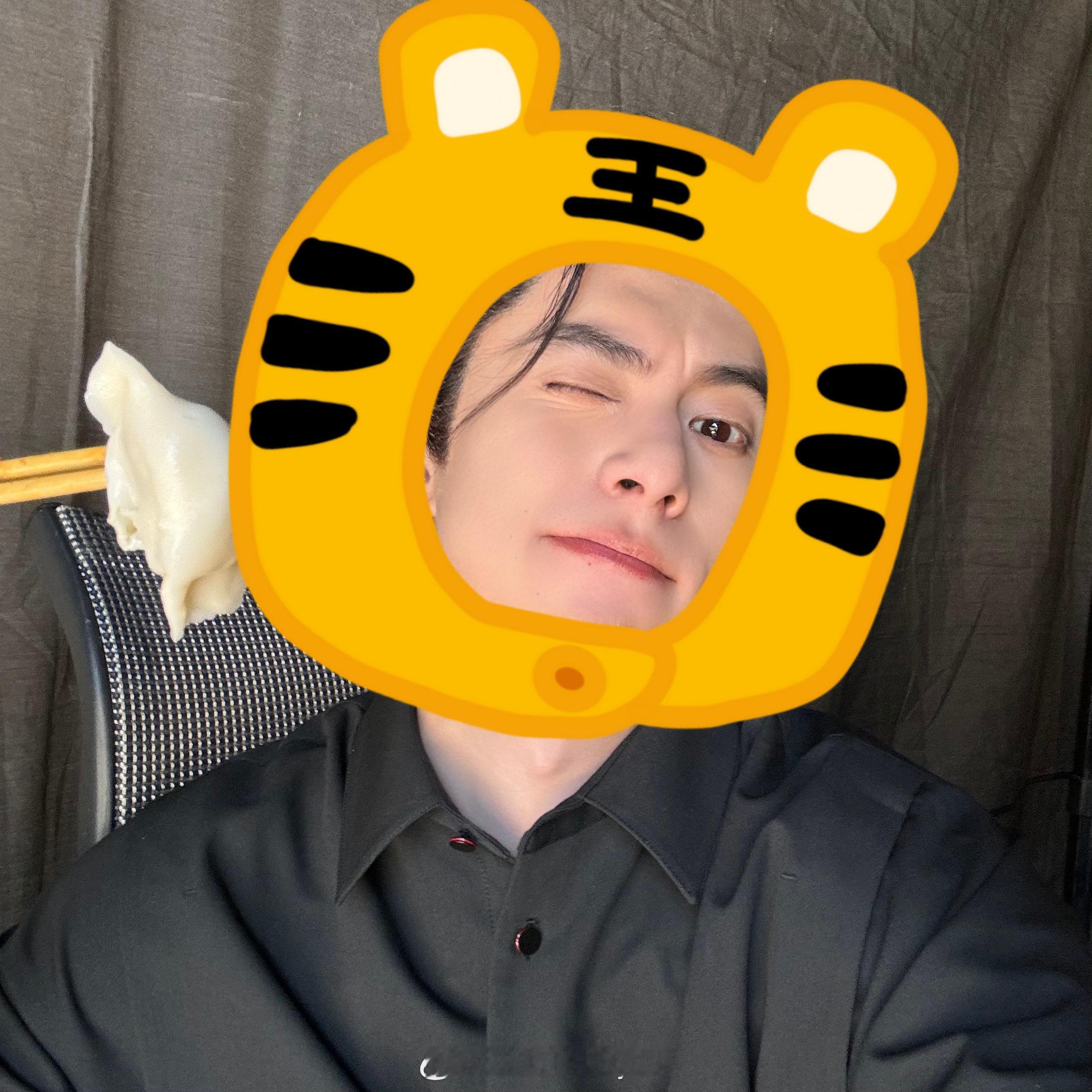 王鹤棣真的越来越🐟化了再也不是bking了 是王喵喵 ​​​
