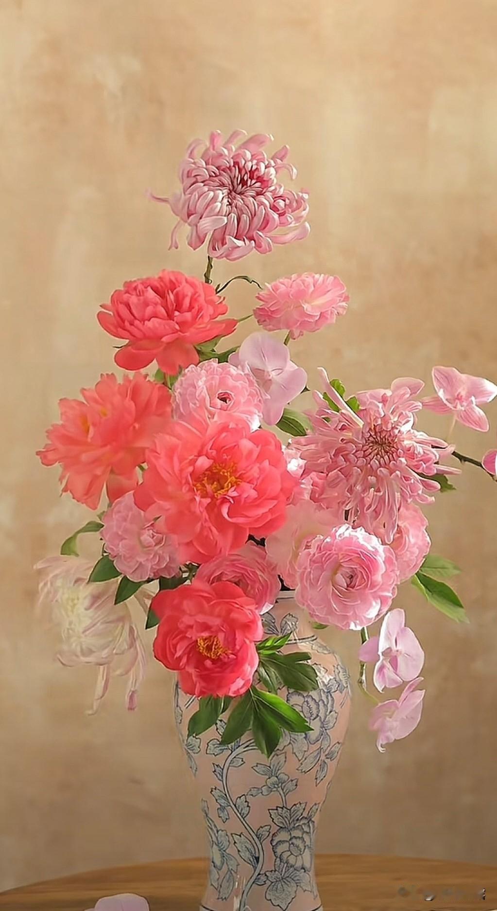 朝暮与岁月并往，烟火与生活同行，带上好心情，开启二月新的旅程，时光交替，总会有一