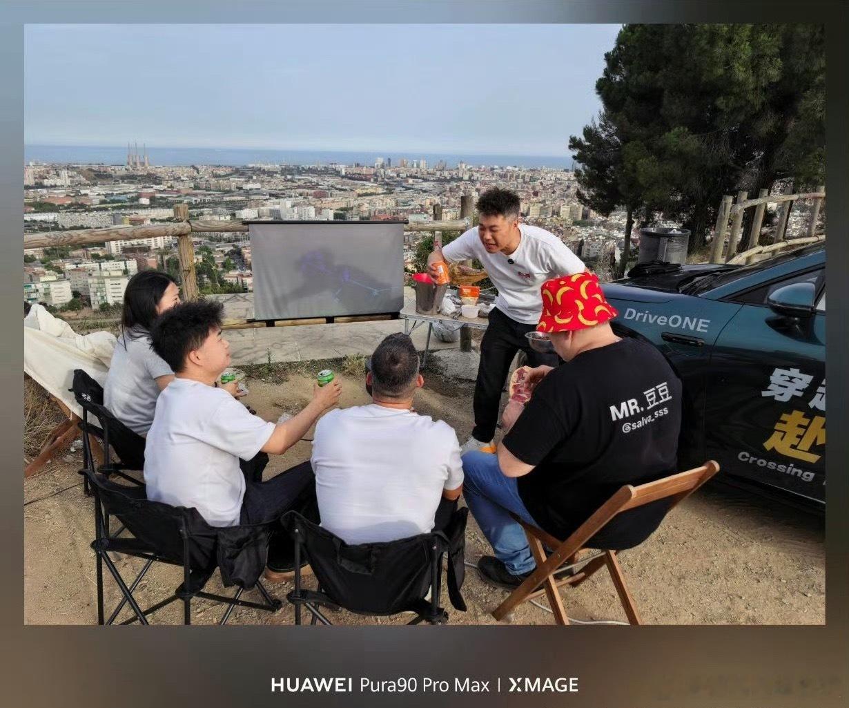 突然觉得有车真的很方便 有车让每一场奔赴都轻松，看着宇虹乘着智界R7漫游全球的快